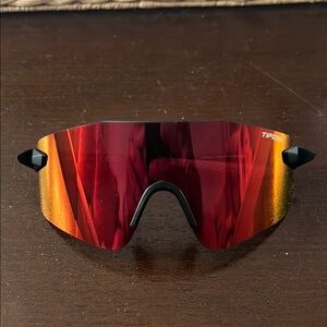 Tifosi Optics Men's Red Sports Glasses